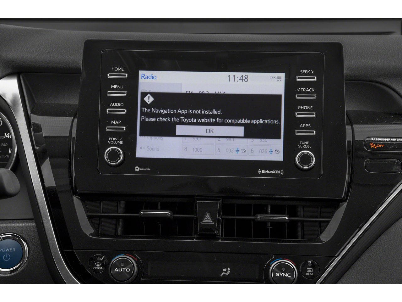 2022 Toyota Camry Hybrid XLE