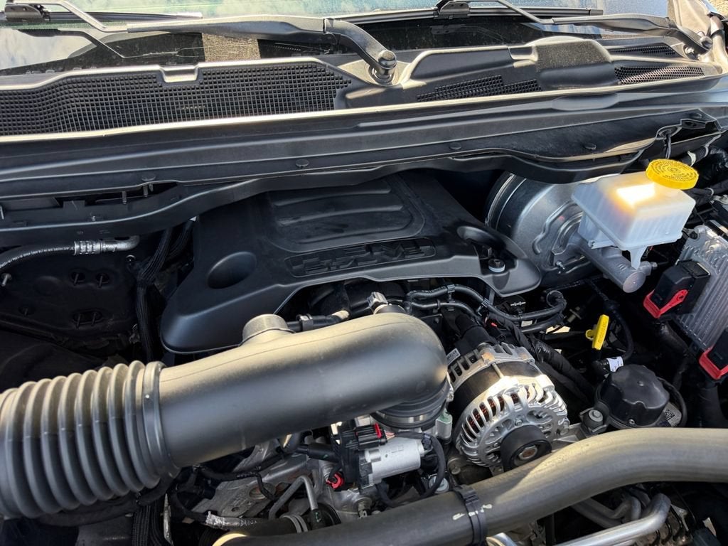 2022 RAM 1500 Laramie Crew Cab 4x4 5'7" Box