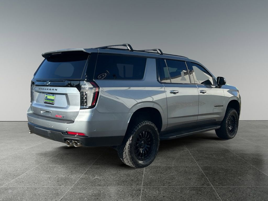 2025 Chevrolet Suburban RST