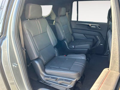 2025 Chevrolet Suburban RST