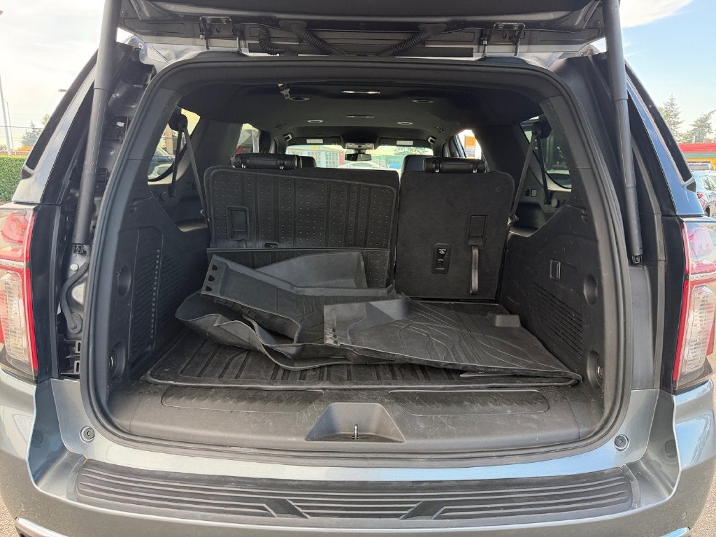 2022 Chevrolet Suburban LT
