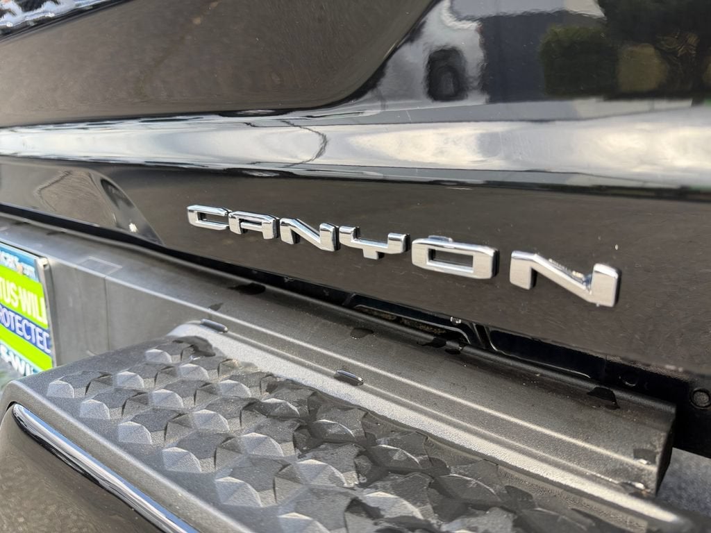 2023 GMC Canyon Denali