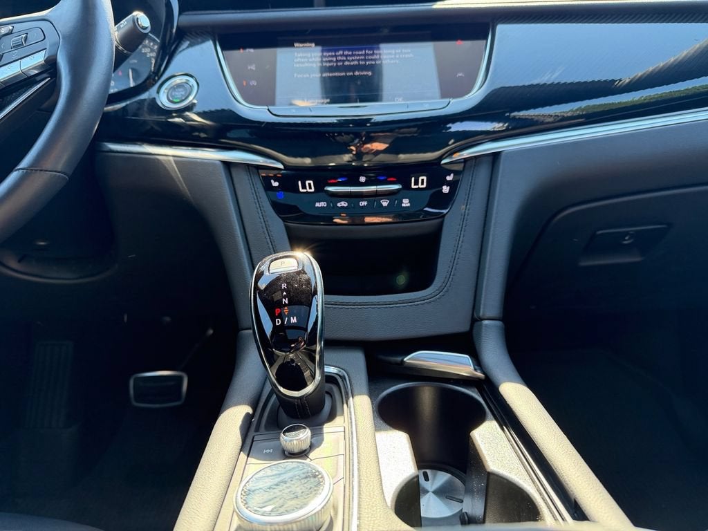 2024 Cadillac XT6 Sport