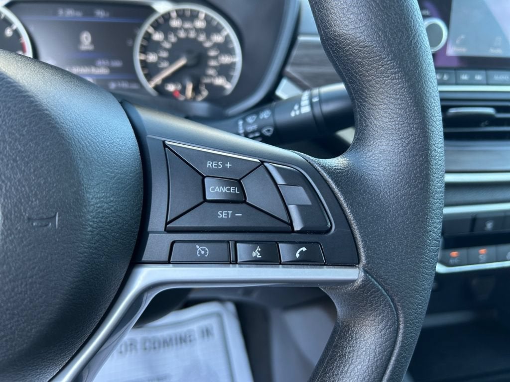 2025 Nissan Altima SV FWD