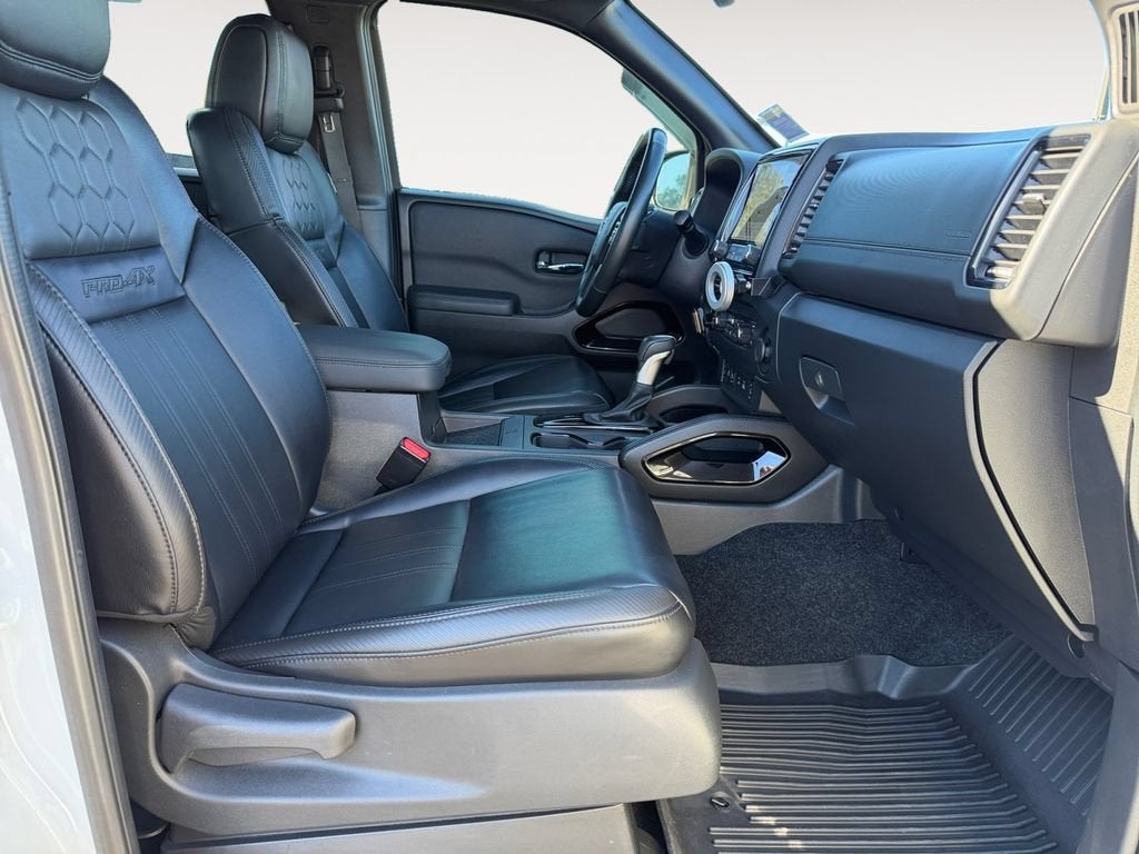 2022 Nissan Frontier Crew Cab PRO-4X 4x4