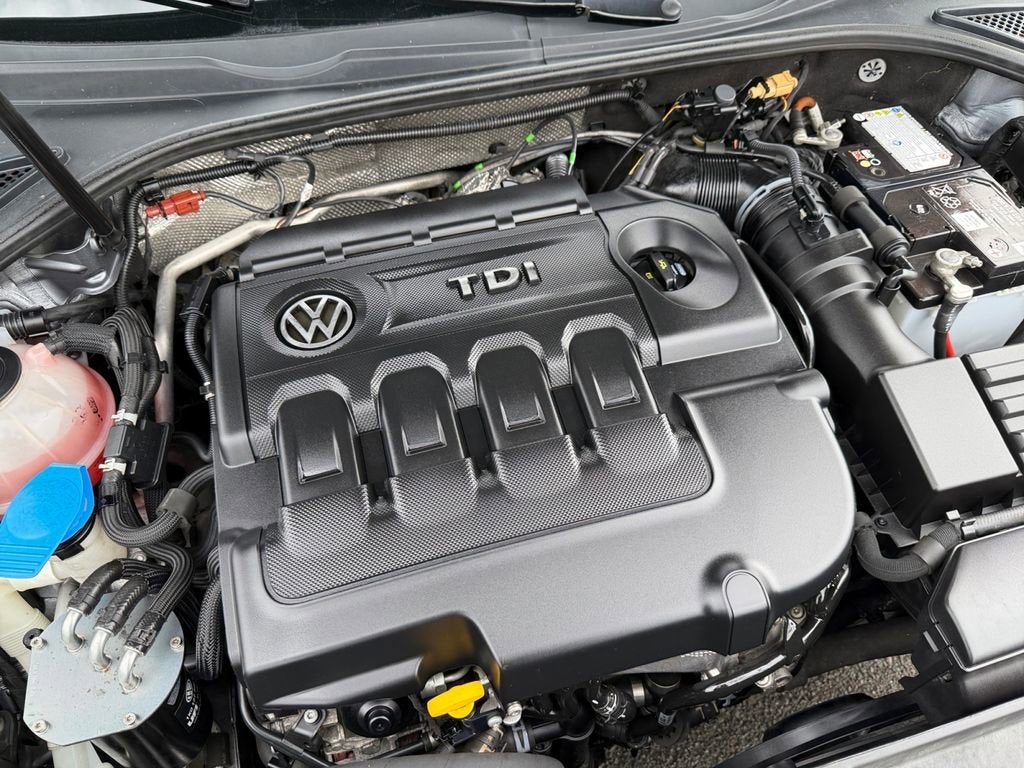 2015 Volkswagen Passat 2.0L TDI SE