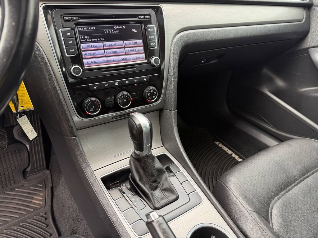 2015 Volkswagen Passat 2.0L TDI SE