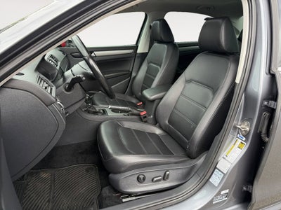 2015 Volkswagen Passat 2.0L TDI SE