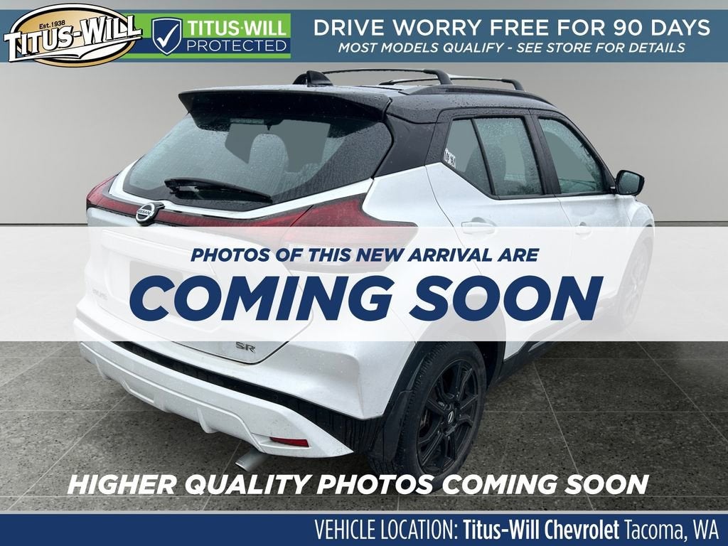 2021 Nissan Kicks SR