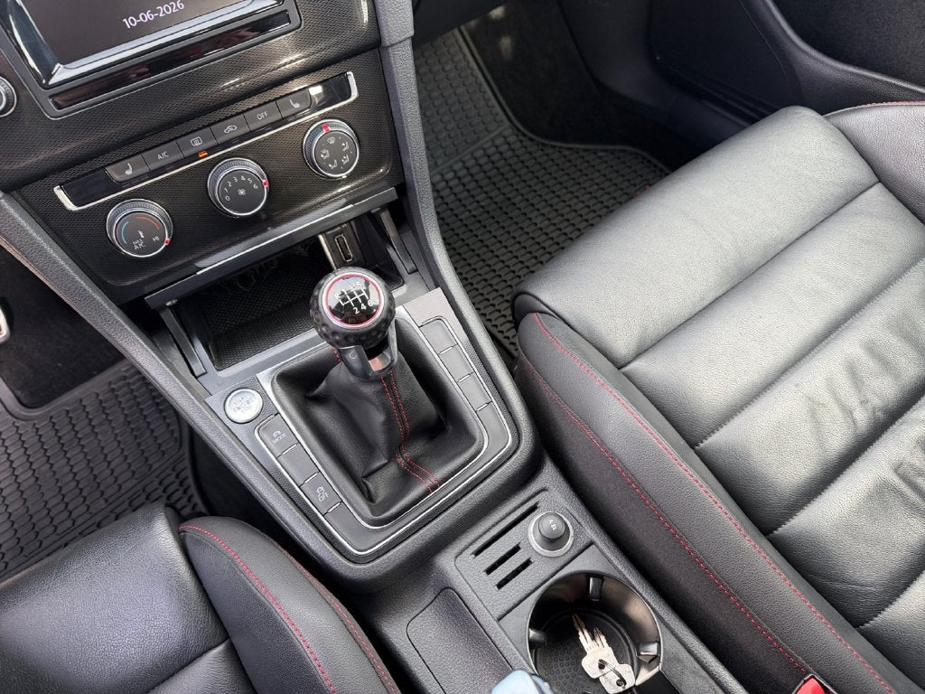 2015 Volkswagen Golf GTI 2.0T SE 4-Door