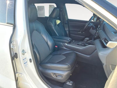 2022 Toyota Highlander XSE