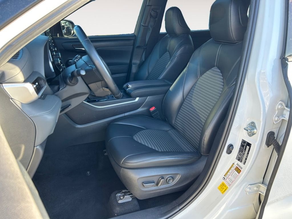 2022 Toyota Highlander XSE