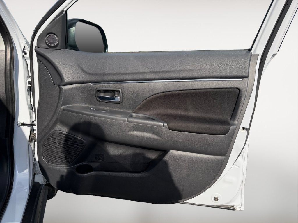 2025 Mitsubishi Outlander Sport S