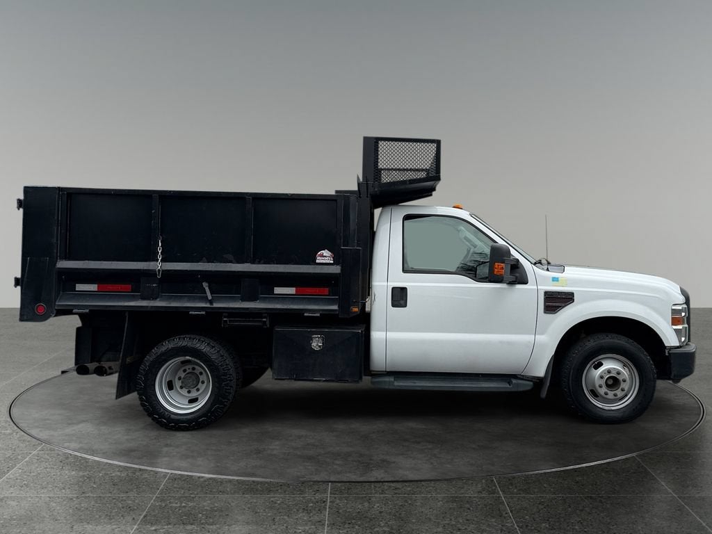 2009 Ford Super Duty F-350 DRW XL
