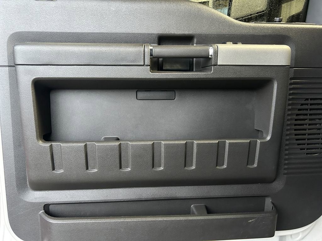 2013 Ford Super Duty F-350 SRW Platinum