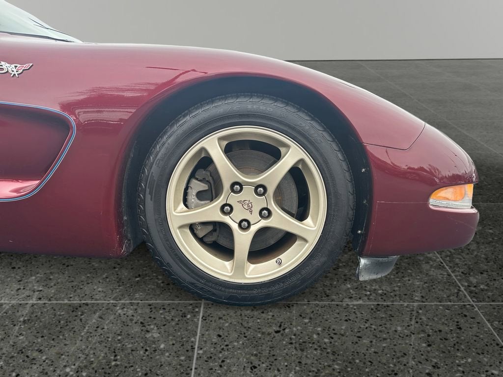 2003 Chevrolet Corvette Base