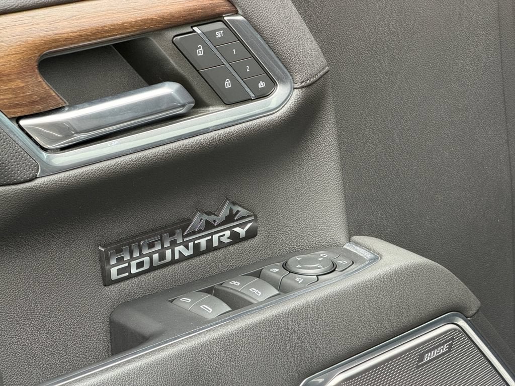 2022 Chevrolet Silverado 1500 High Country