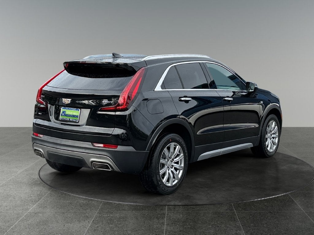2023 Cadillac XT4 AWD Premium Luxury