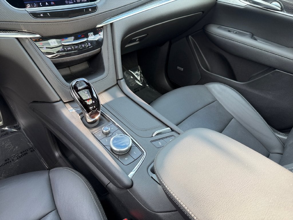 2023 Cadillac XT5 AWD Sport