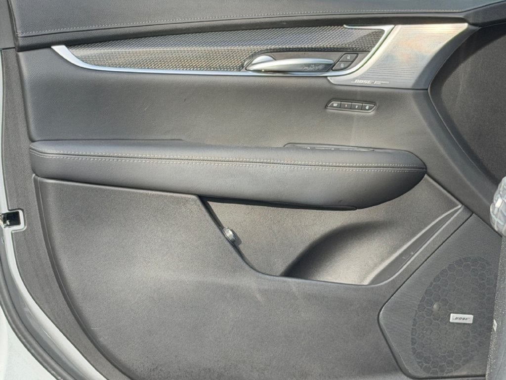 2023 Cadillac XT5 AWD Sport