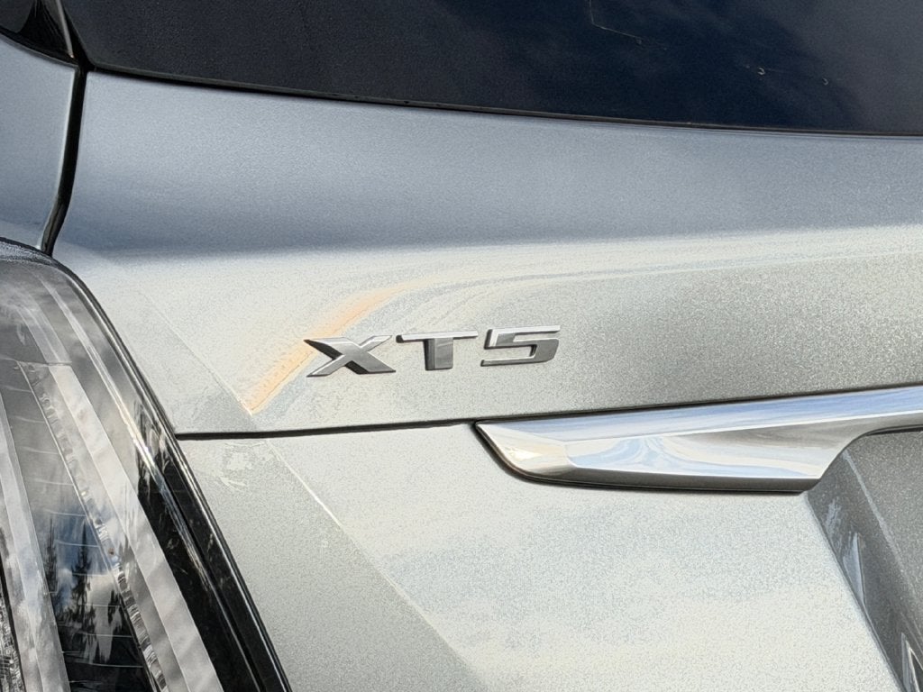 2023 Cadillac XT5 AWD Sport