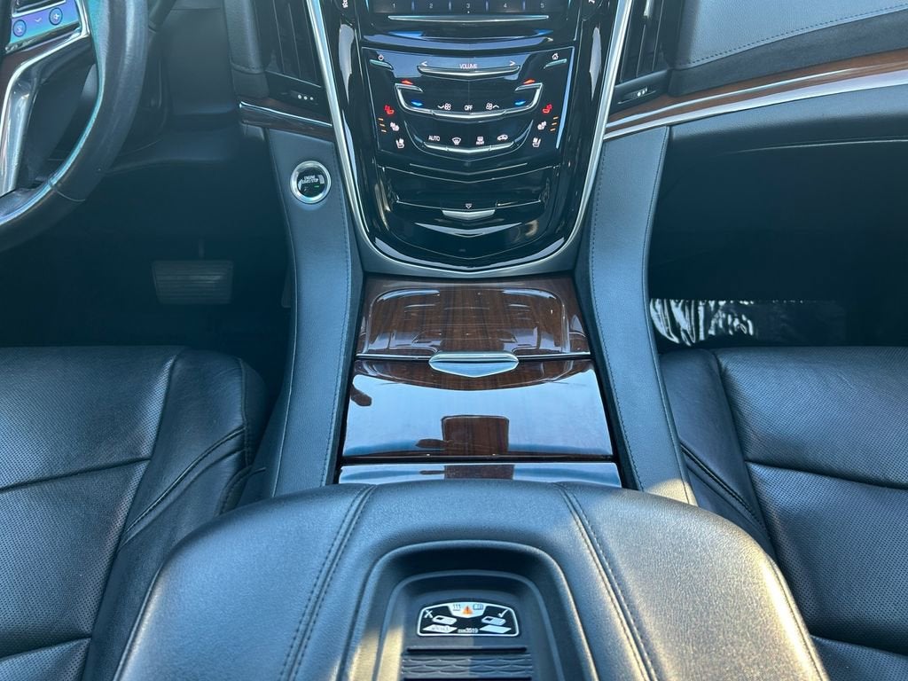 2020 Cadillac Escalade Luxury