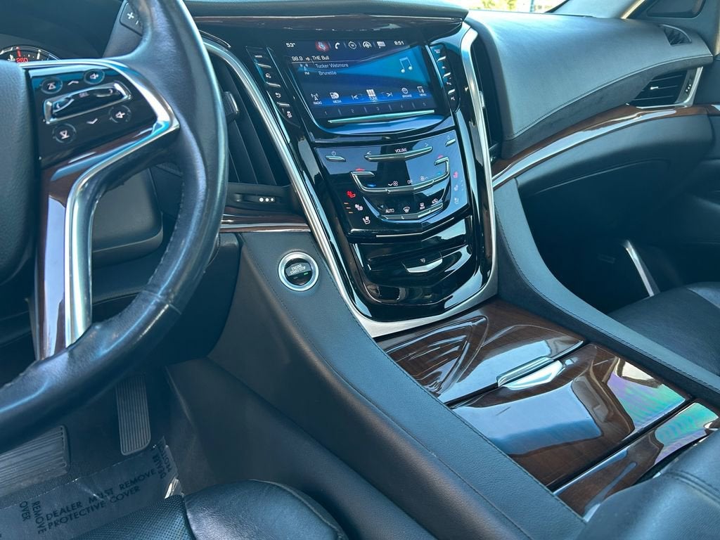 2020 Cadillac Escalade Luxury