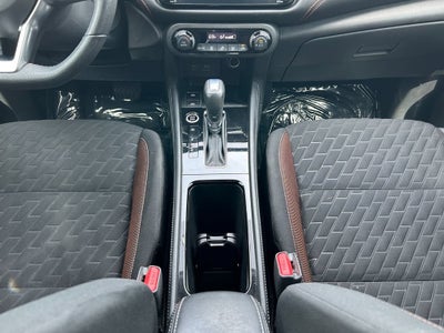 2021 Nissan Kicks SR Xtronic CVT