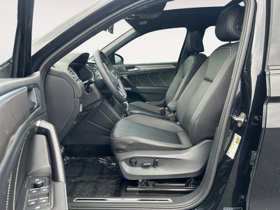 2023 Volkswagen Tiguan SE R-Line Black