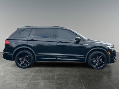 2023 Volkswagen Tiguan SE R-Line Black