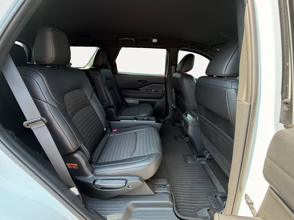 2025 Nissan Pathfinder Rock Creek 4WD