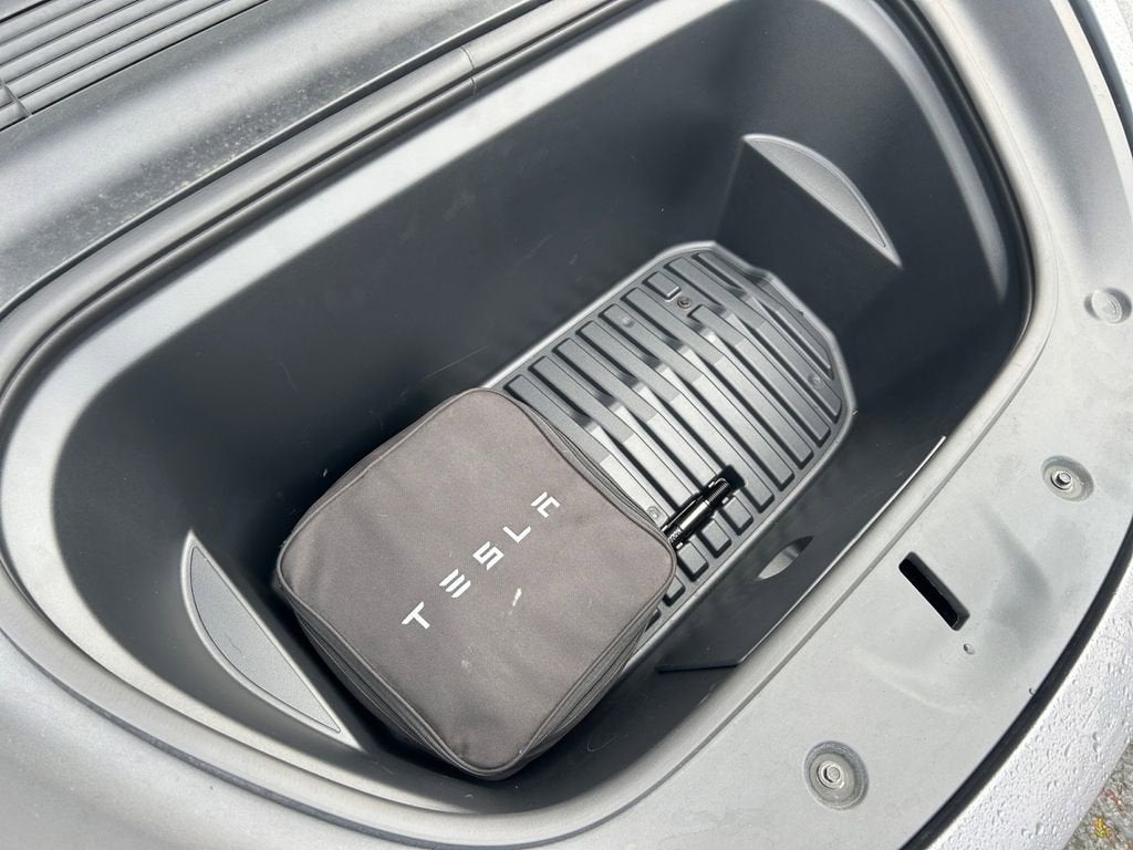 2025 Tesla Model Y Performance