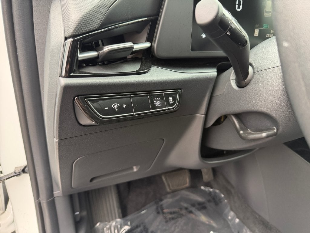 2025 Kia Niro LX