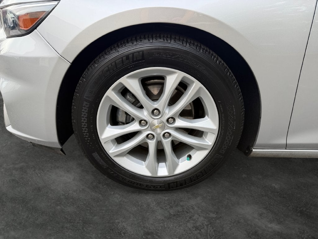 2017 Chevrolet Malibu LT 1LT