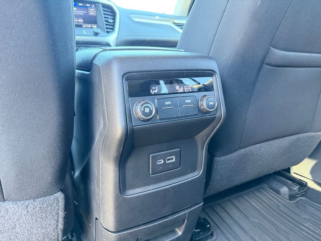 2022 GMC Acadia SLE