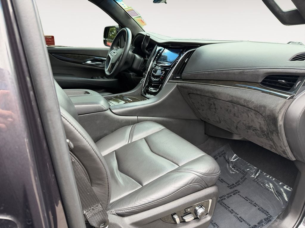 2018 Cadillac Escalade Platinum Edition