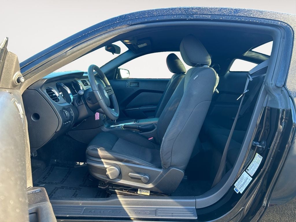 2011 Ford Mustang V6