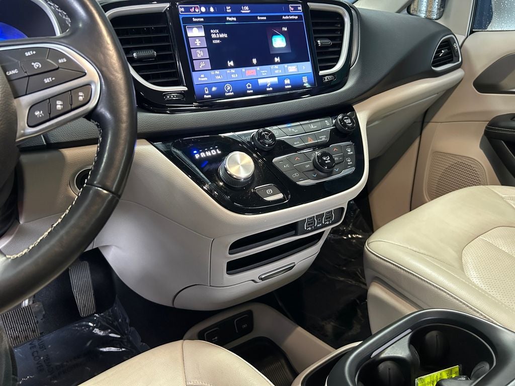 2021 Chrysler Pacifica Touring L