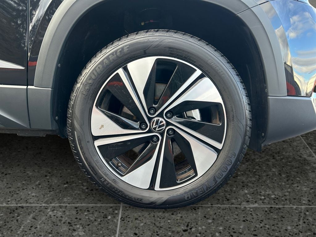 2025 Volkswagen Taos 1.5T SE