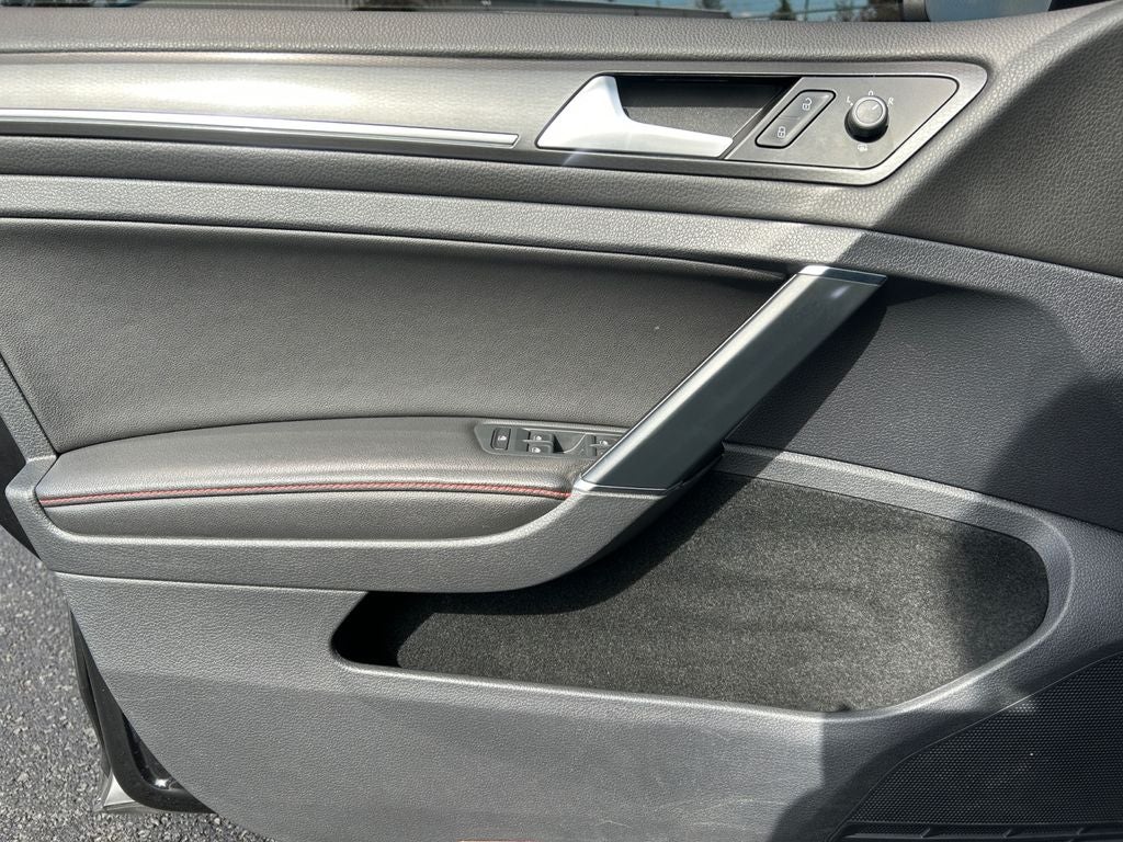 2019 Volkswagen Golf GTI 2.0T SE