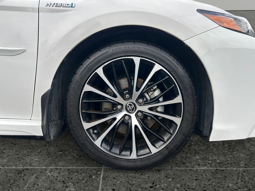 2019 Toyota Camry Hybrid SE