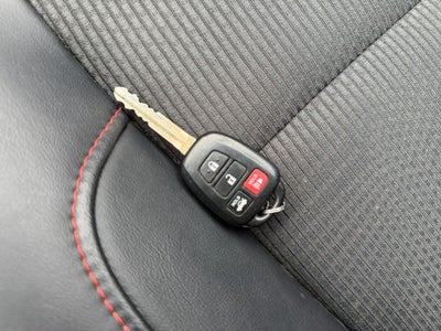 2017 Toyota Camry SE