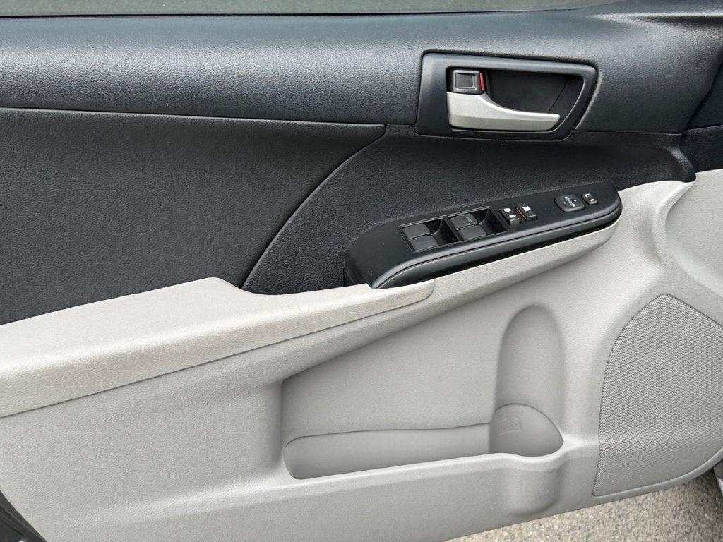 2013 Toyota Camry LE