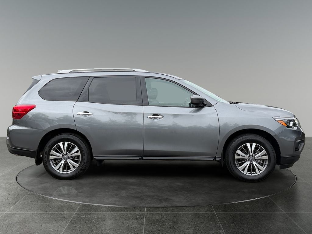 2020 Nissan Pathfinder S