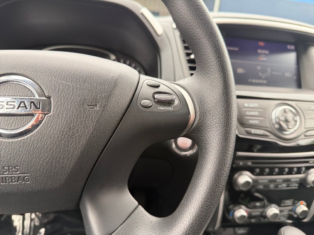 2020 Nissan Pathfinder S