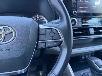 2021 Toyota Highlander LE