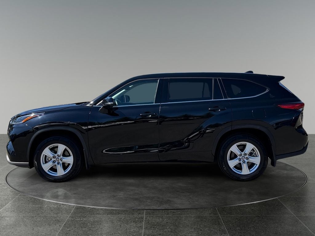 2021 Toyota Highlander LE