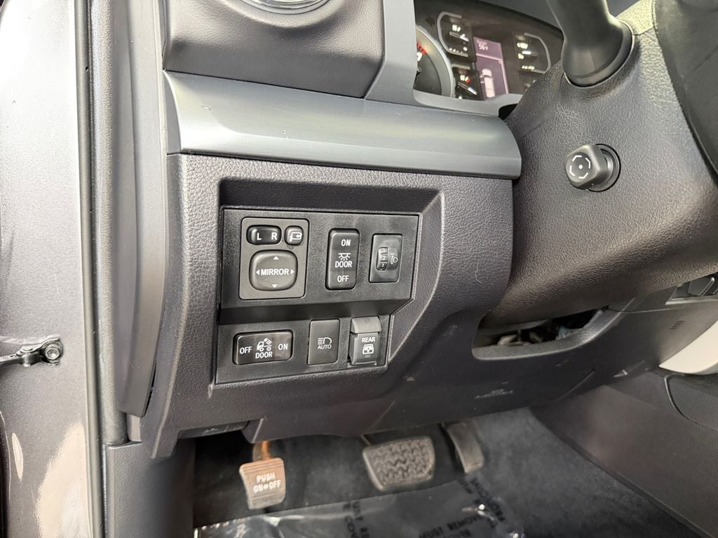 2020 Toyota Tundra Platinum 5.7L V8