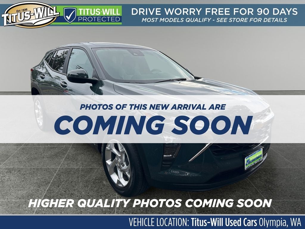 2025 Chevrolet Trax LS