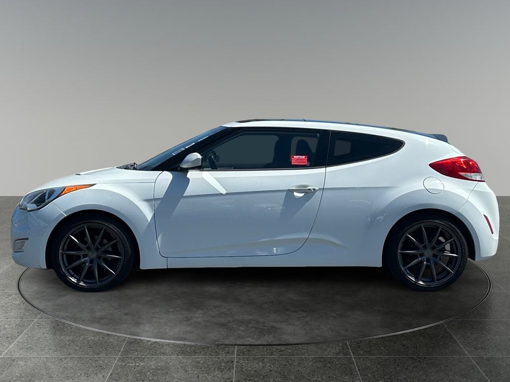 2013 Hyundai Veloster Base w/Black